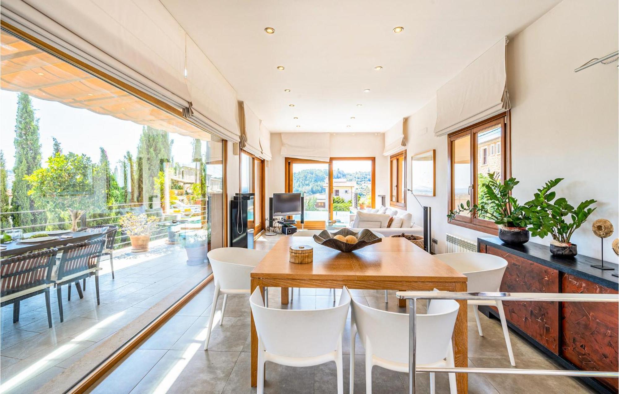 Ferienhaus 3 Bedroom Gorgeous In Mancor De La Vall Mancor del Valle